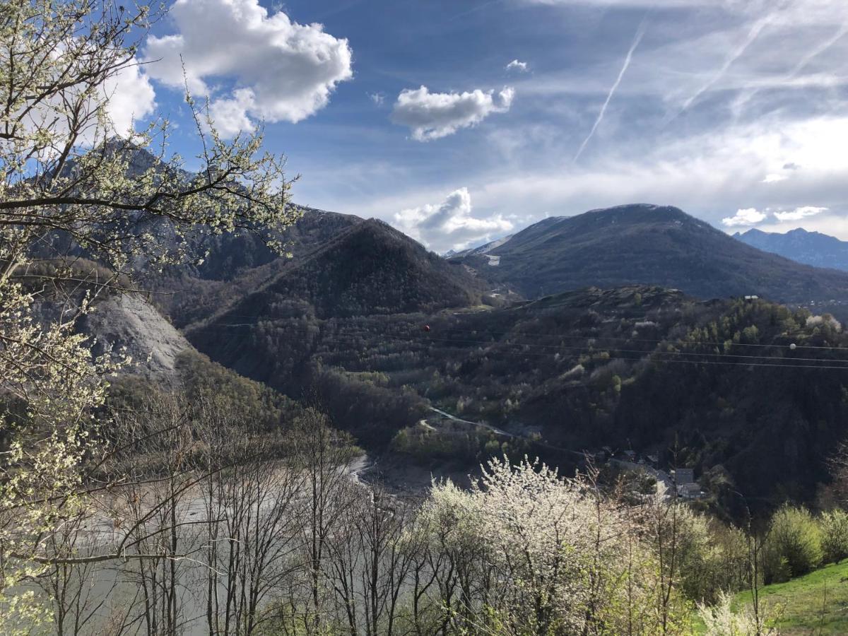 Vue Imprenable Avec Emplacement Idéal *